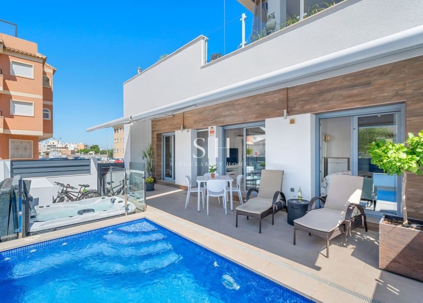 3 slaapkamer Huis te koop in Formentera del Segura met zwembad - € 329.000 (Ref: 9811108)