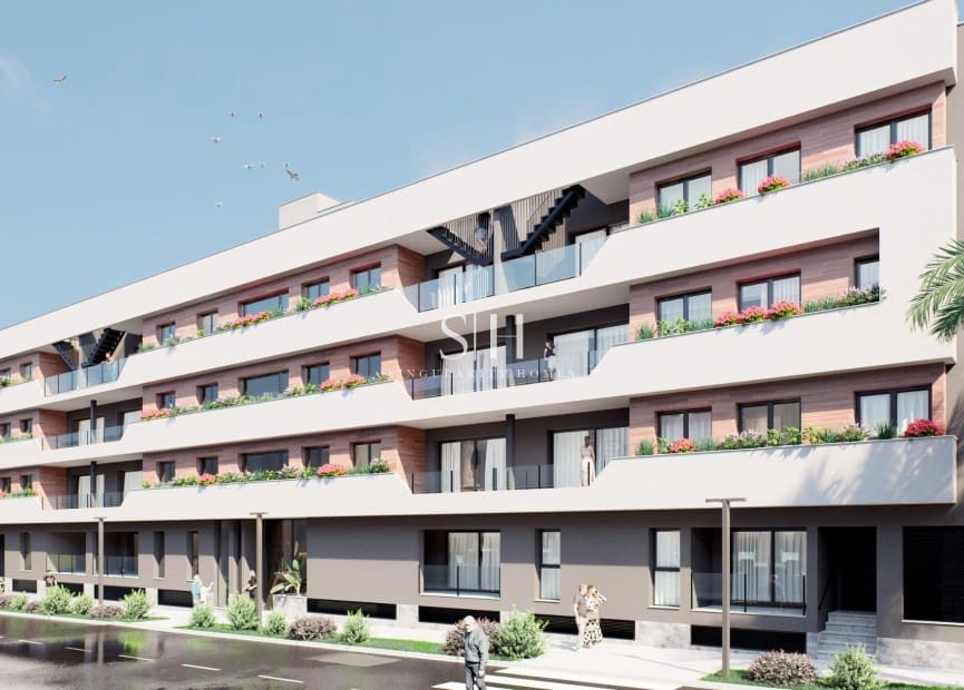 1 bedroom Apartment for sale in Los Cuarteros with pool - € 194,000 (Ref: 9811109)