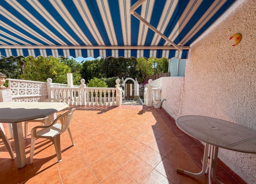 3 camera da letto Bungalow in vendita in Playa Flamenca - 249.000 € (Rif: 9819276)