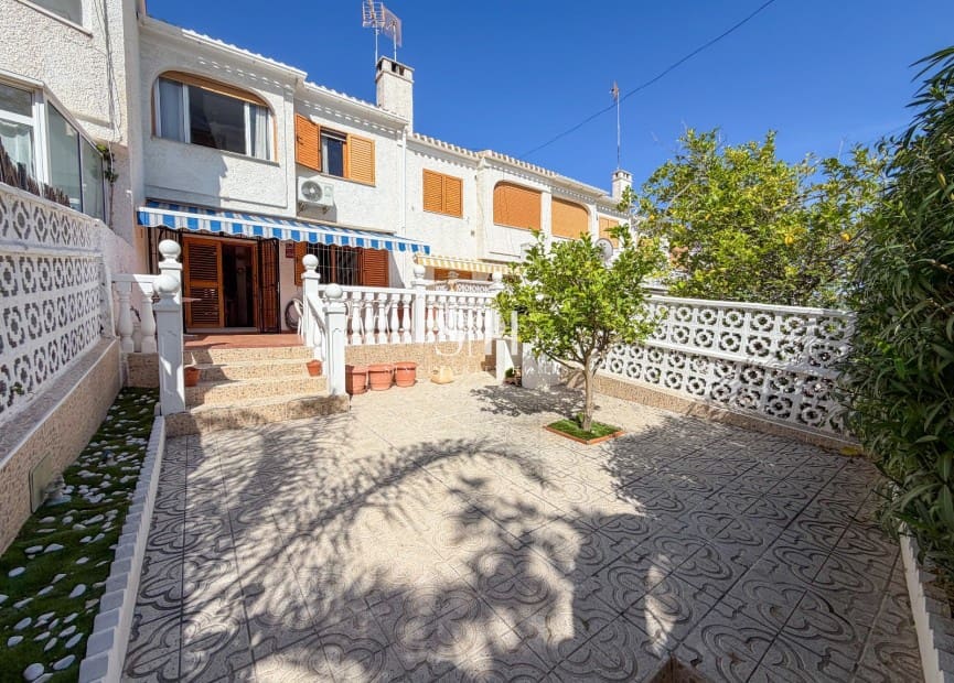 3 camera da letto Bungalow in vendita in Playa Flamenca - 249.000 € (Rif: 9819276)