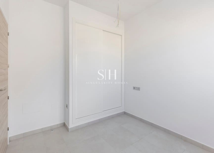 3 Zimmer Villa zu verkaufen in Orihuela Costa mit Pool - 319.000 € (Ref: 9834612)