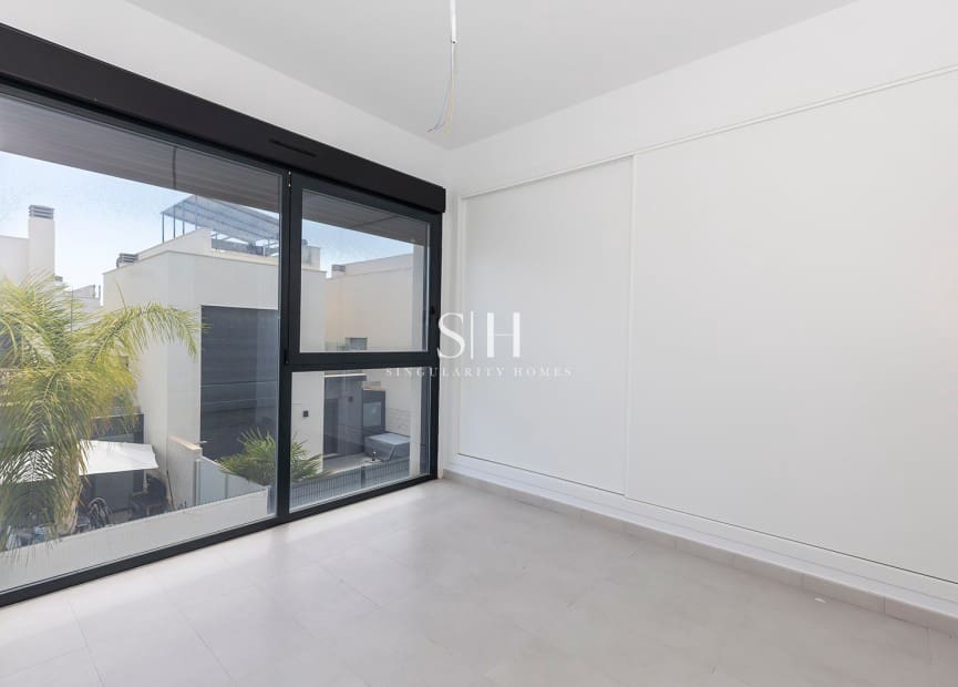 3 Zimmer Villa zu verkaufen in Orihuela Costa mit Pool - 319.000 € (Ref: 9834612)