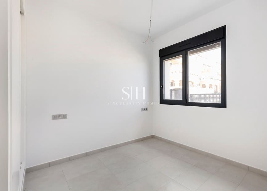 3 Zimmer Villa zu verkaufen in Orihuela Costa mit Pool - 319.000 € (Ref: 9834612)