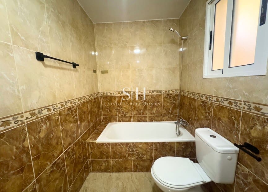 2 soveværelse Lejlighed til salg i Los Montesinos med swimmingpool - € 112.000 (Ref: 9838468)