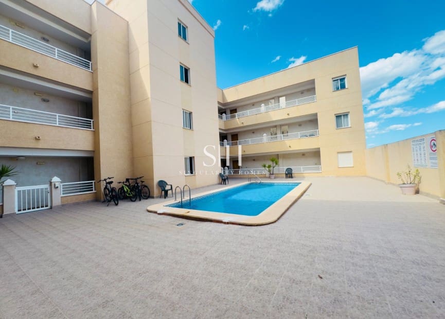 2 soveværelse Lejlighed til salg i Los Montesinos med swimmingpool - € 112.000 (Ref: 9838468)