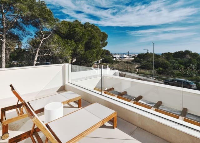 3 slaapkamer Villa te koop in Lomas de Cabo Roig - Los Dolses, Orihuela met zwembad - € 760.000 (Ref: 9844435)