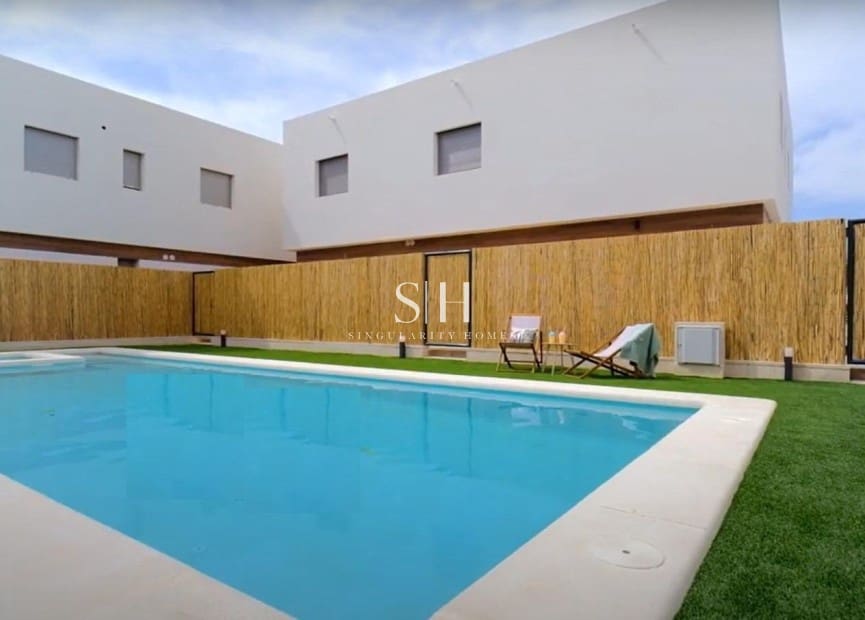 3 soverom Hus til salgs i Orihuela Costa med svømmebasseng - € 319 900 (Ref: 9844437)