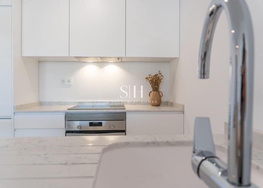 2 sypialnia Apartament na sprzedaż w Playa Flamenca z basenem garażem - 375 000 € (Ref: 9844438)