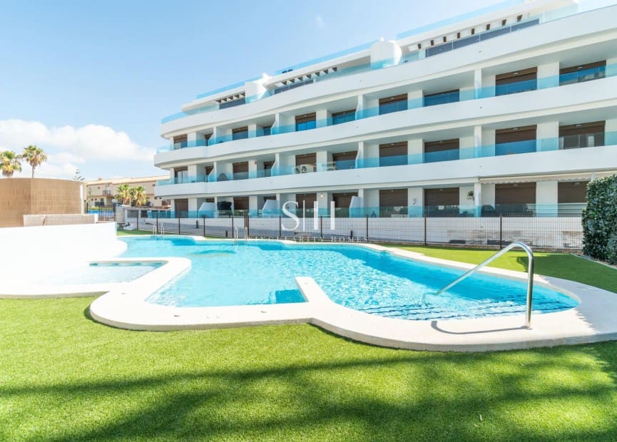 2 sypialnia Apartament na sprzedaż w Playa Flamenca z basenem garażem - 375 000 € (Ref: 9844438)
