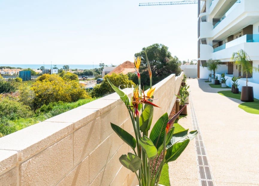 2 sypialnia Apartament na sprzedaż w Playa Flamenca z basenem garażem - 375 000 € (Ref: 9844438)