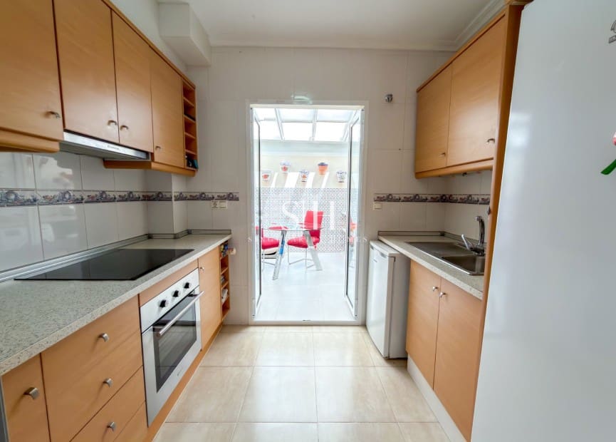 2 soveværelse Byhus til salg i Orihuela Costa med swimmingpool garage - € 182.500 (Ref: 9854310)