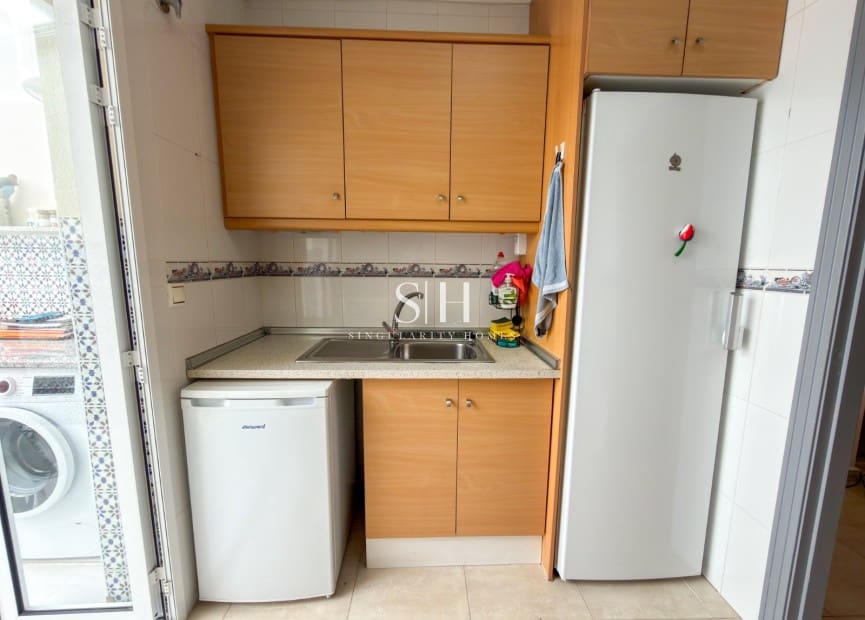 2 soveværelse Byhus til salg i Orihuela Costa med swimmingpool garage - € 182.500 (Ref: 9854310)