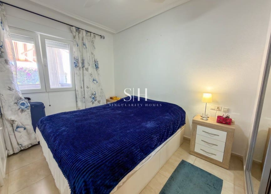 2 soveværelse Byhus til salg i Orihuela Costa med swimmingpool garage - € 182.500 (Ref: 9854310)