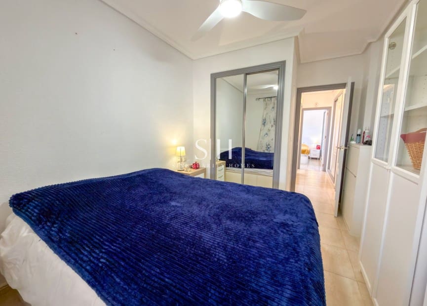 2 soveværelse Byhus til salg i Orihuela Costa med swimmingpool garage - € 182.500 (Ref: 9854310)