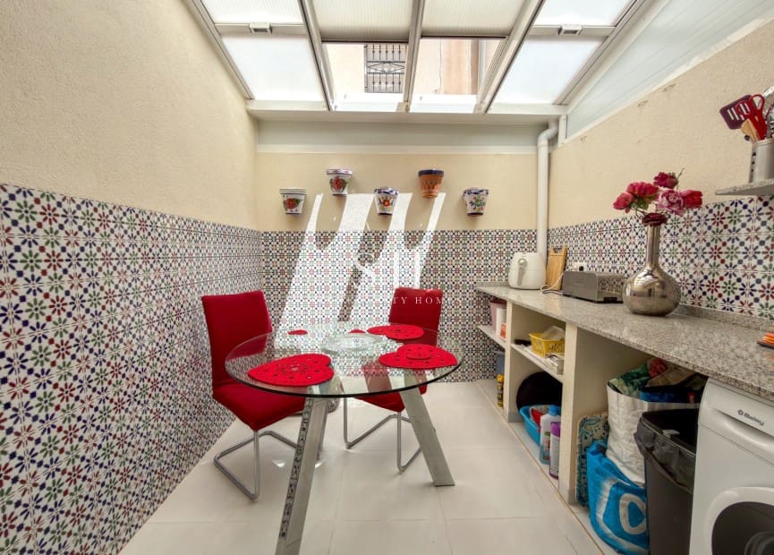 2 soveværelse Byhus til salg i Orihuela Costa med swimmingpool garage - € 182.500 (Ref: 9854310)