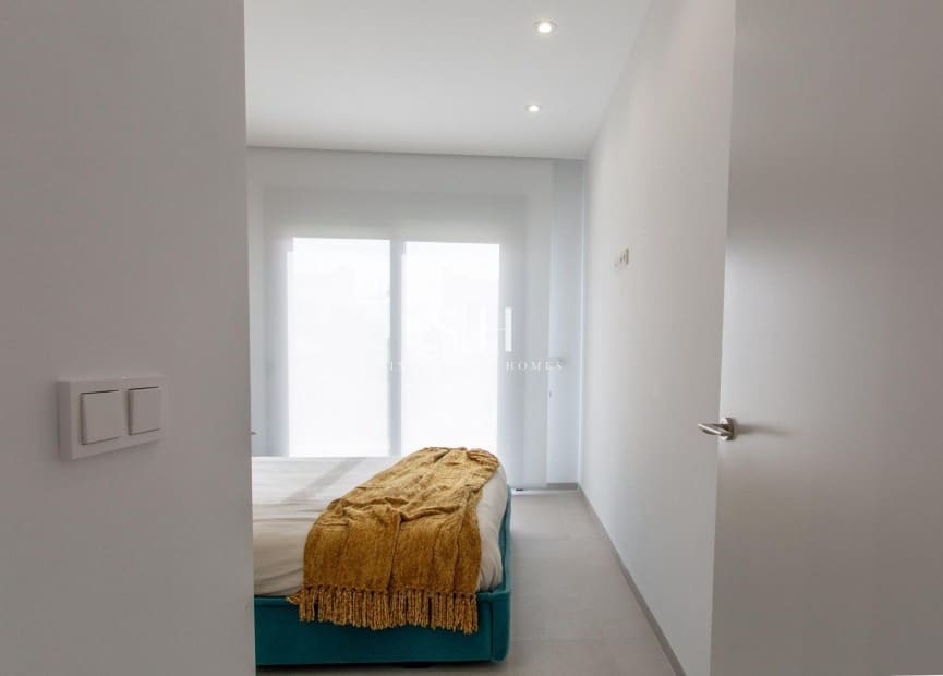 2 bedroom Apartment for sale in Finestrat with pool garage - € 410,000 (Ref: 9854659)