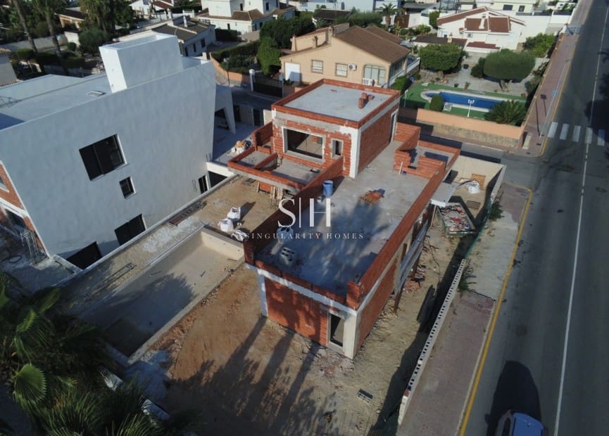 3 quarto Moradia para venda em Ciudad Quesada com piscina - 749 000 € (Ref: 9863499)