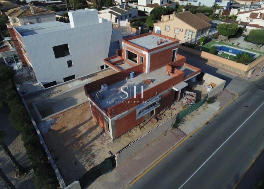 3 quarto Moradia para venda em Ciudad Quesada com piscina - 749 000 € (Ref: 9863499)