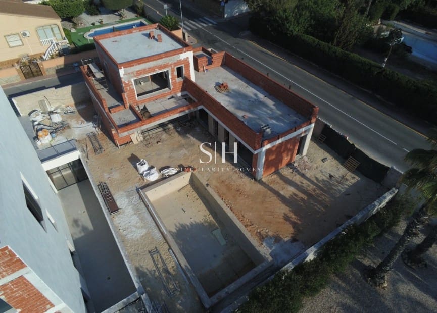 3 quarto Moradia para venda em Ciudad Quesada com piscina - 749 000 € (Ref: 9863499)
