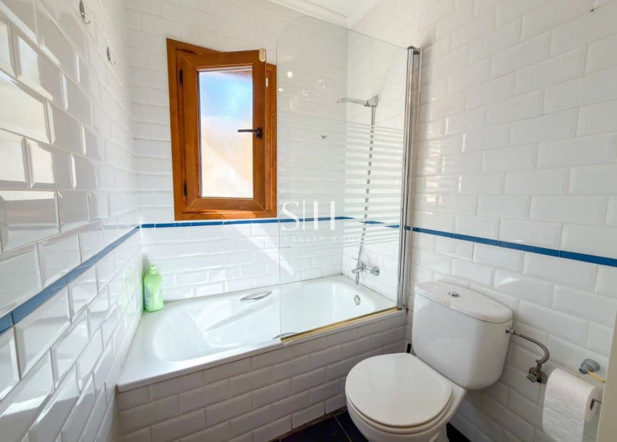 3 bedroom Villa for sale in Algorfa with pool - € 375,000 (Ref: 9863500)
