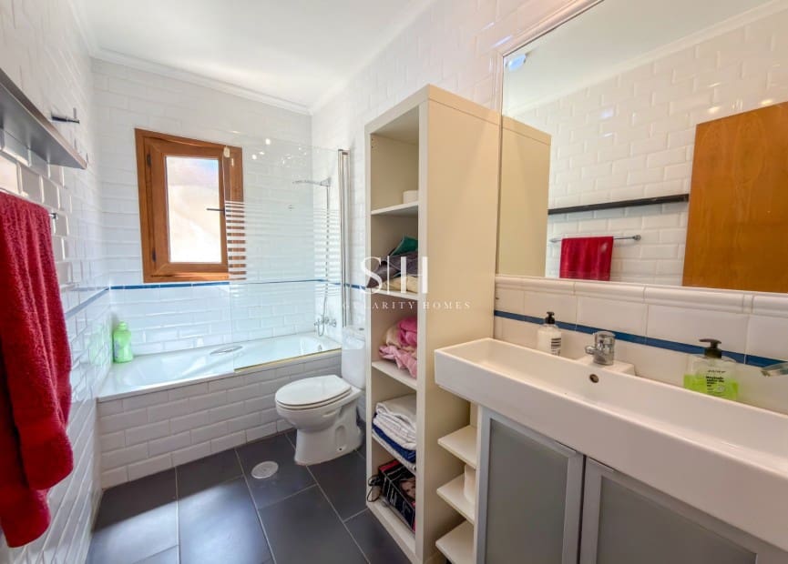 3 bedroom Villa for sale in Algorfa with pool - € 375,000 (Ref: 9863500)