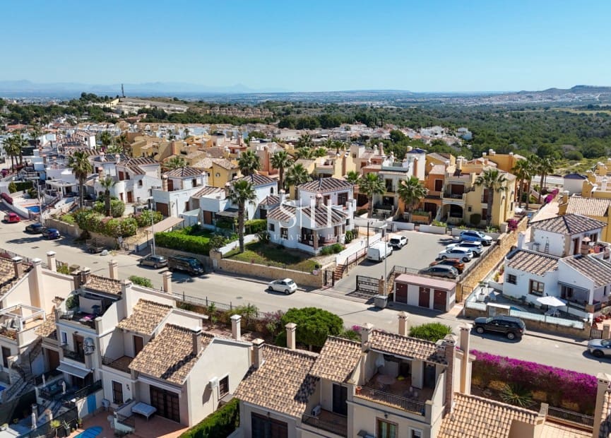 3 bedroom Villa for sale in Algorfa with pool - € 375,000 (Ref: 9863500)