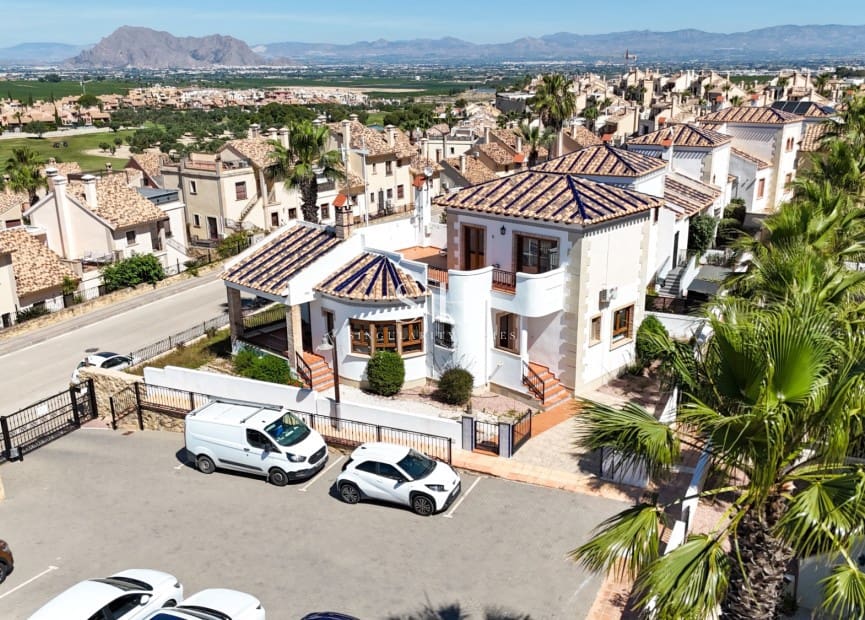 3 bedroom Villa for sale in Algorfa with pool - € 375,000 (Ref: 9863500)