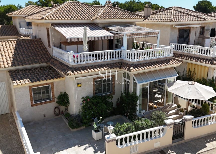 4 sypialnia Willa na sprzedaż w Los Dolses z basenem garażem - 335 000 € (Ref: 9863501)