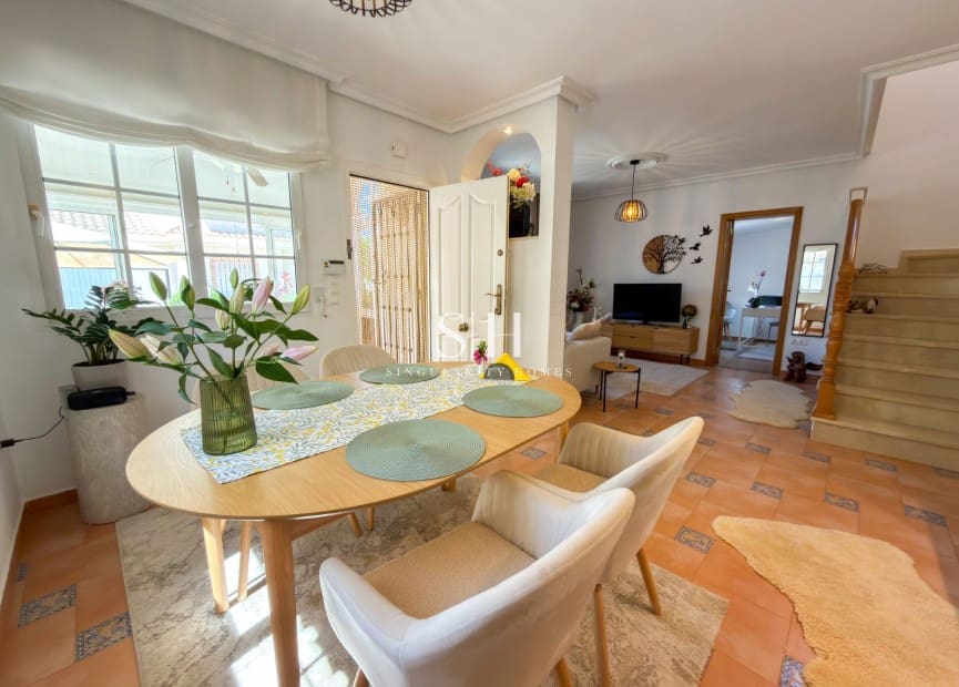4 sypialnia Willa na sprzedaż w Los Dolses z basenem garażem - 335 000 € (Ref: 9863501)