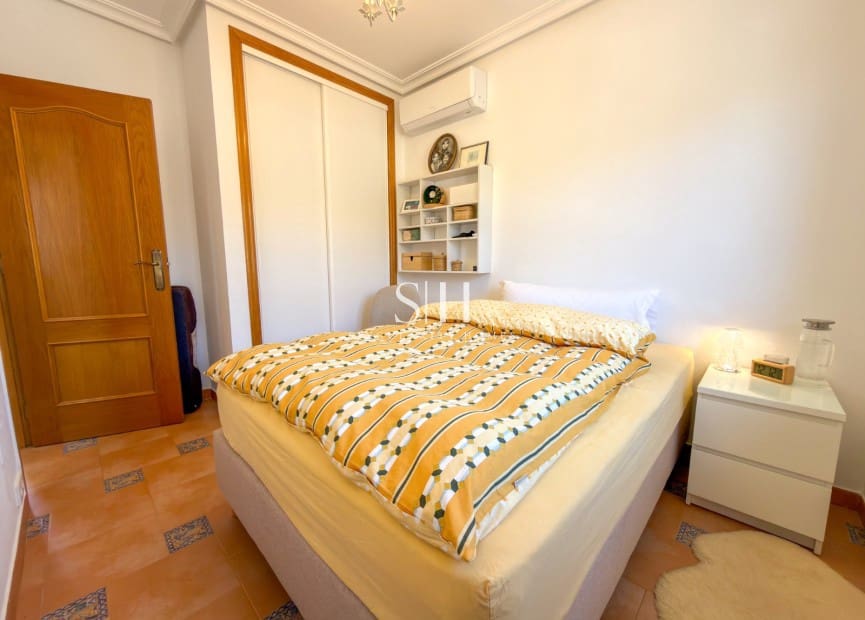 4 sypialnia Willa na sprzedaż w Los Dolses z basenem garażem - 335 000 € (Ref: 9863501)