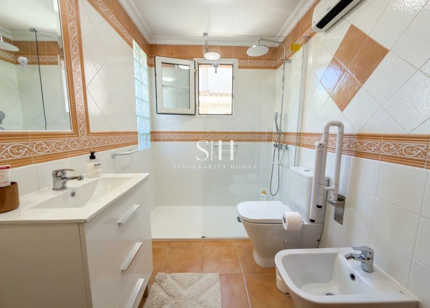 4 sypialnia Willa na sprzedaż w Los Dolses z basenem garażem - 335 000 € (Ref: 9863501)