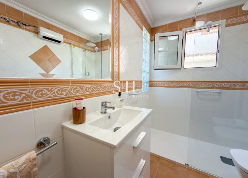 4 sypialnia Willa na sprzedaż w Los Dolses z basenem garażem - 335 000 € (Ref: 9863501)