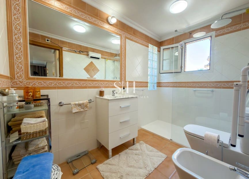 4 sypialnia Willa na sprzedaż w Los Dolses z basenem garażem - 335 000 € (Ref: 9863501)