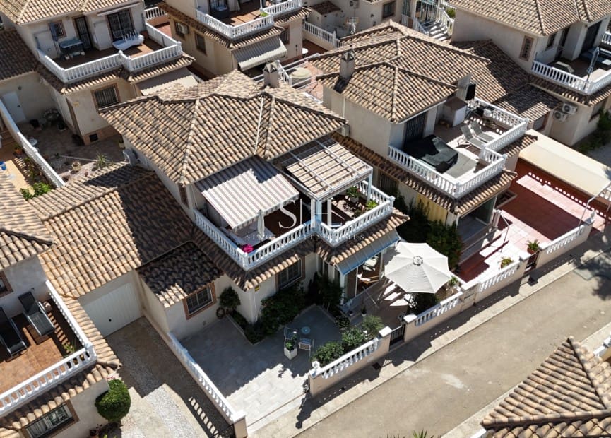 4 sypialnia Willa na sprzedaż w Los Dolses z basenem garażem - 335 000 € (Ref: 9863501)
