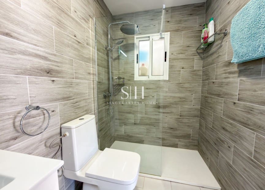 Apartamento de 2 habitaciones en Orihuela Costa en venta con piscina - 199.000 € (Ref: 9874313)