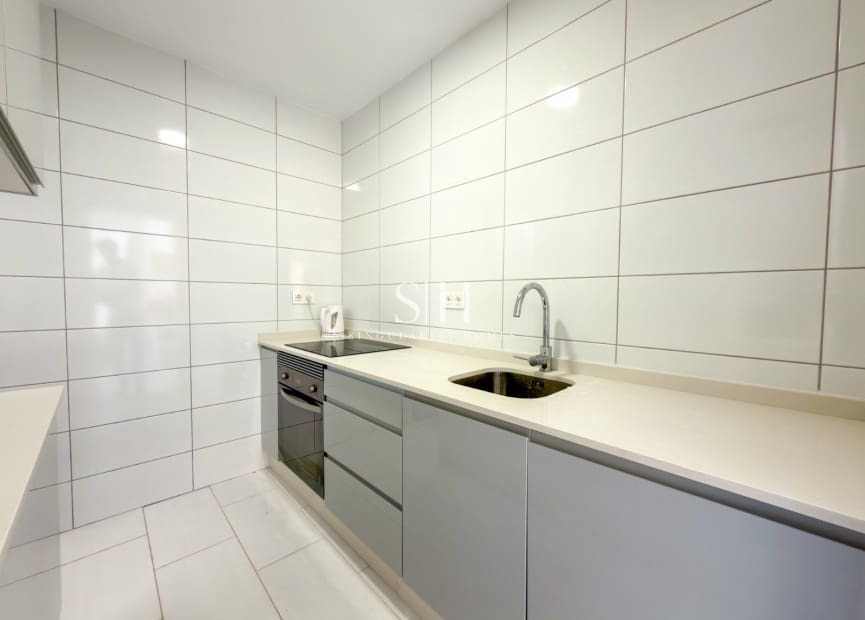 Apartamento de 2 habitaciones en Orihuela Costa en venta con piscina - 199.000 € (Ref: 9874313)