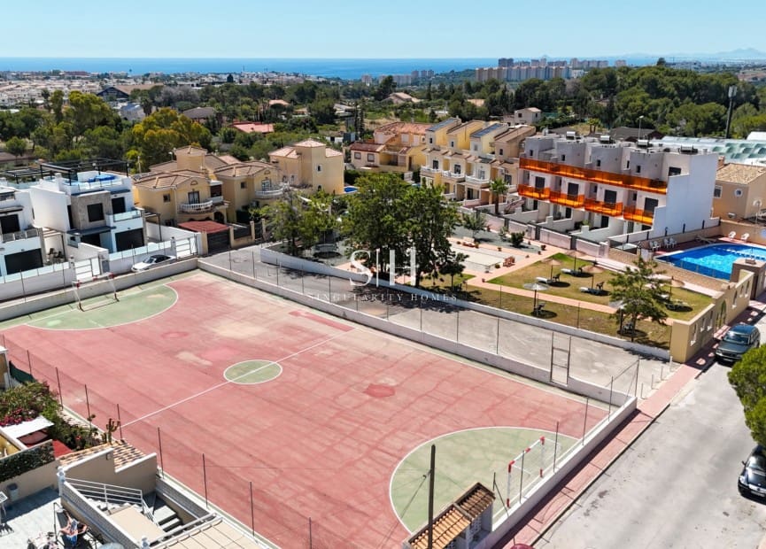 Apartamento de 2 habitaciones en Orihuela Costa en venta con piscina - 199.000 € (Ref: 9874313)
