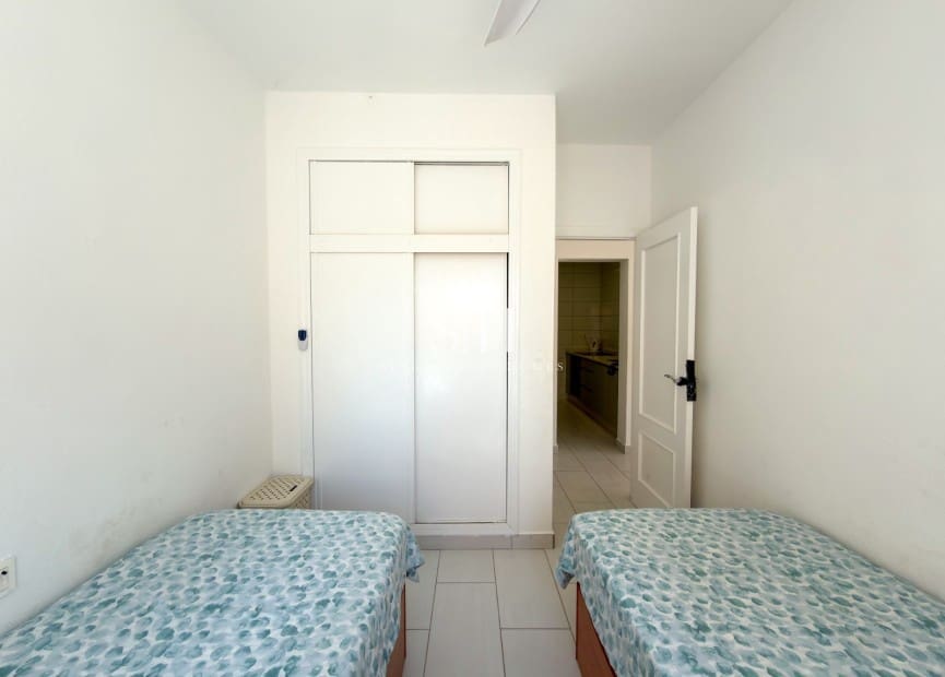 Apartamento de 2 habitaciones en Orihuela Costa en venta con piscina - 199.000 € (Ref: 9874313)