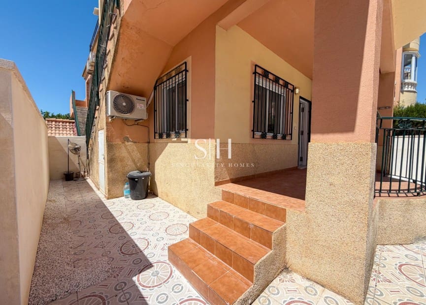 Apartamento de 2 habitaciones en Orihuela Costa en venta con piscina - 199.000 € (Ref: 9874313)