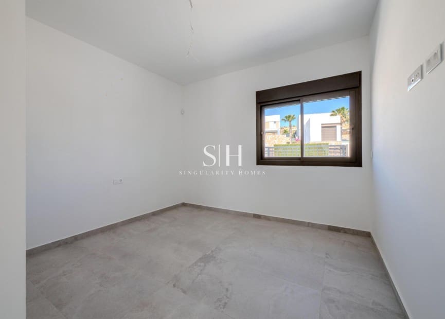 Chalet de 3 habitaciones en Algorfa en venta con piscina garaje - 489.000 € (Ref: 9883775)