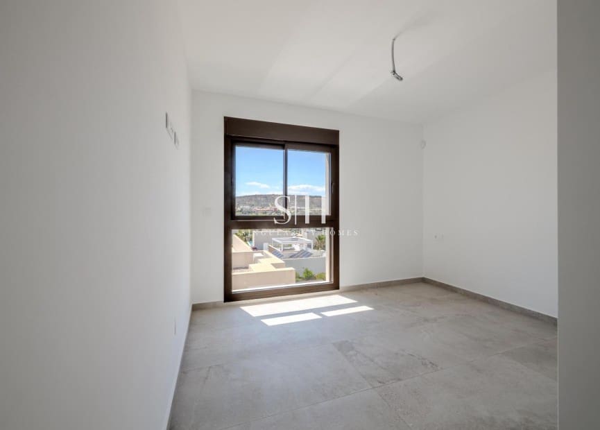 Chalet de 3 habitaciones en Algorfa en venta con piscina garaje - 489.000 € (Ref: 9883775)
