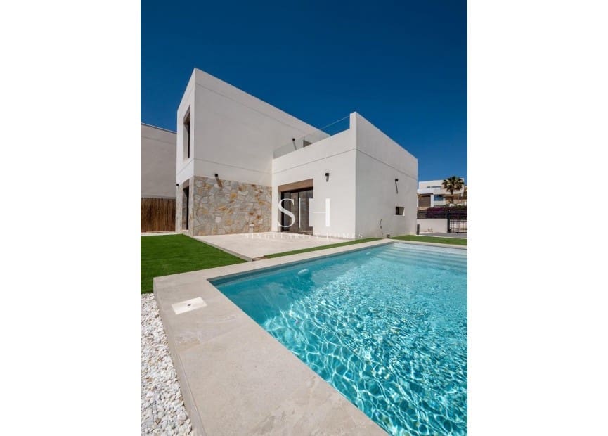 Chalet de 3 habitaciones en Algorfa en venta con piscina garaje - 489.000 € (Ref: 9883775)