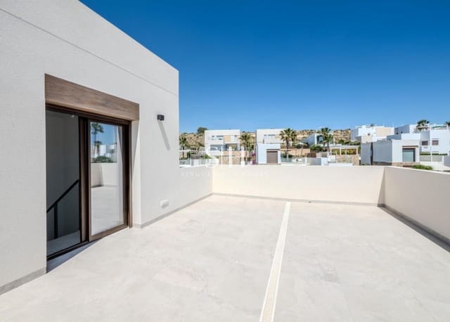 Chalet de 3 habitaciones en Algorfa en venta con piscina garaje - 489.000 € (Ref: 9883775)