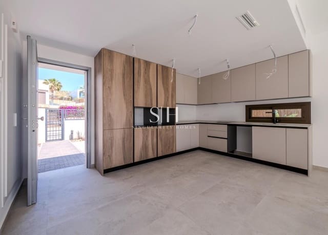 Chalet de 3 habitaciones en Algorfa en venta con piscina garaje - 489.000 € (Ref: 9883775)