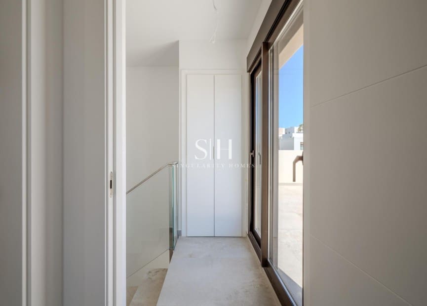 Chalet de 3 habitaciones en Algorfa en venta con piscina garaje - 489.000 € (Ref: 9883775)