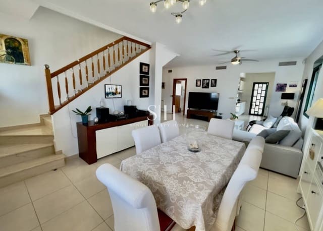 4 quarto Moradia para venda em Ciudad Quesada, Rojales com piscina garagem - 520 000 € (Ref: 9914894)