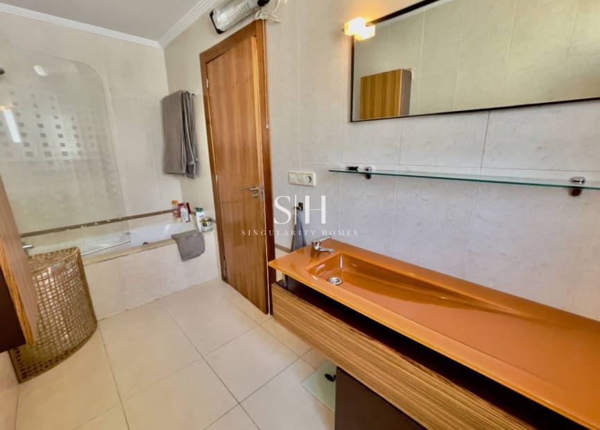 4 quarto Moradia para venda em Ciudad Quesada com piscina garagem - 520 000 € (Ref: 9914894)