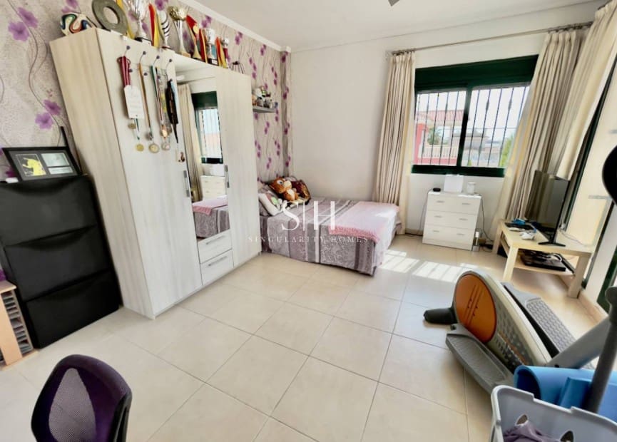 4 quarto Moradia para venda em Ciudad Quesada com piscina garagem - 520 000 € (Ref: 9914894)