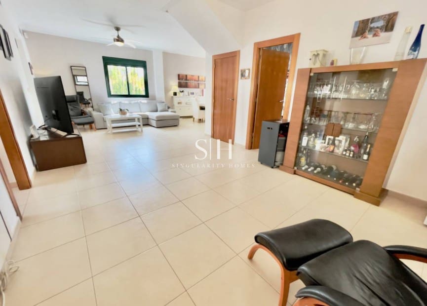 4 quarto Moradia para venda em Ciudad Quesada com piscina garagem - 520 000 € (Ref: 9914894)