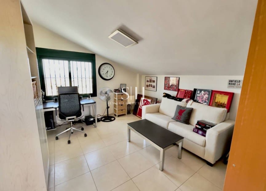 4 quarto Moradia para venda em Ciudad Quesada com piscina garagem - 520 000 € (Ref: 9914894)